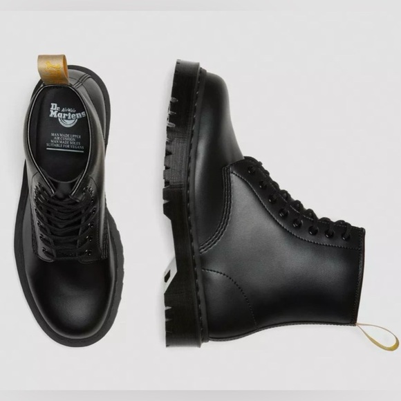 NEW Dr. Martens Black Leather Lace Up Boots Size 7 - Picture 4 of 8